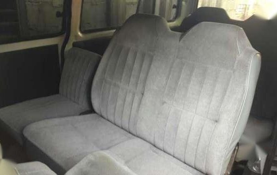 Mitsubishi L300 Van Diesel White For Sale 