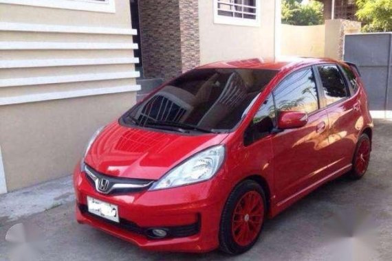 Honda Jazz 2013 AT Red Hatchback For Sale 