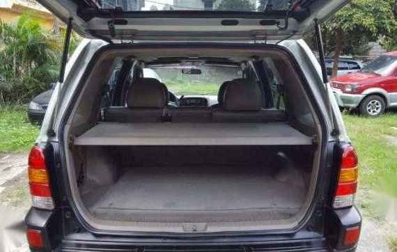 Ford Escape 2004 AT Silver SUV For Sale 