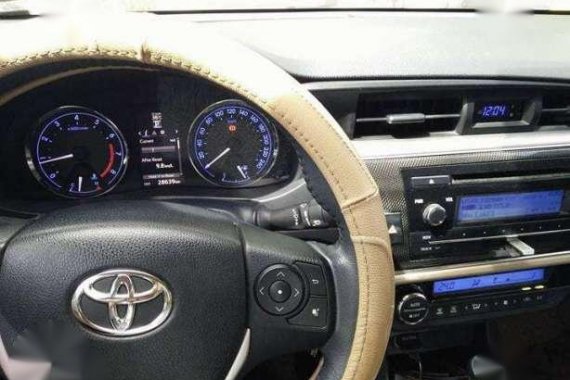 Very Fresh Toyota Corolla Altis G AT 2016 For Sale