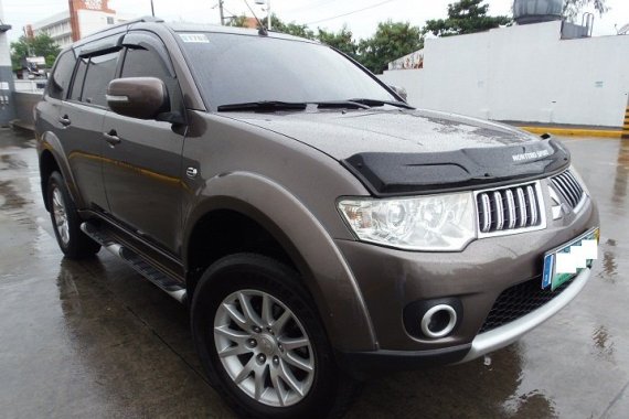 Very Fresh Mitsubishi Montero Sport MT for sale 