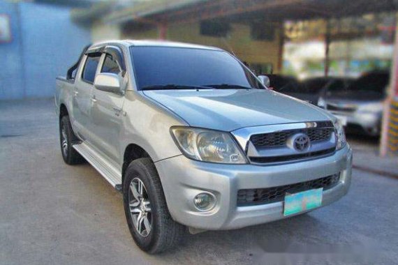 Toyota Hilux 2011 SILVER FOR SALE