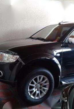 For sale good condition Mitsubishi Montero 4x4 2010 