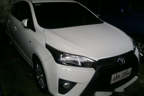 Toyota Yaris 2015 E M/T for sale 