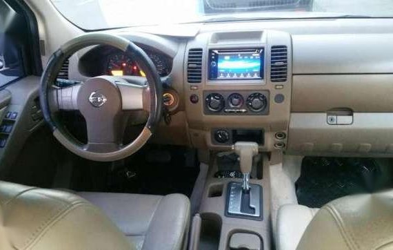 2011 Nissan Frontier Navarra LE 4x4 AT Silver For Sale 
