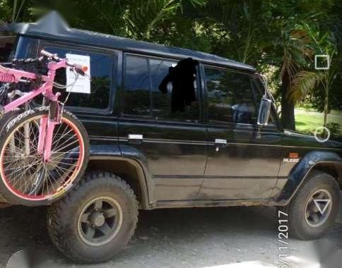 Mitsubishi Pajero V6 Gas 4x4 Automatic Black For Sale 