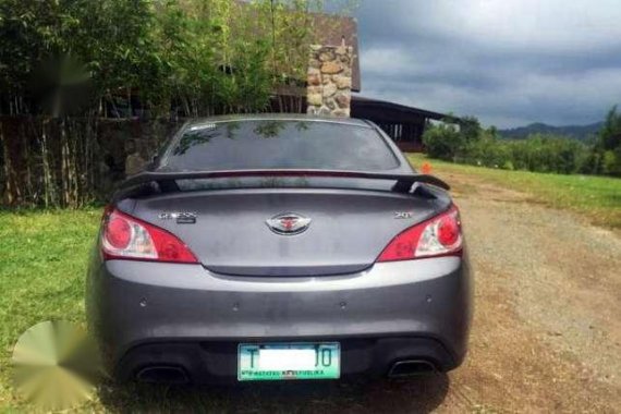 Super Sporty 2011 Hyundai Genesis Coupe 2.0T AT For Sale
