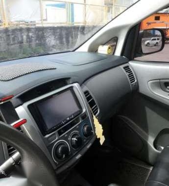 Toyota Innova E 2013 Manual Brown For Sale 