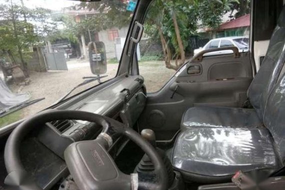 Isuzu Elf 4hf1 15ft Manual White Truck For Sale 