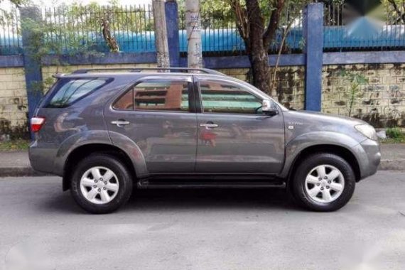 All Original Toyota Fortuner AT Gas 2010 For Sale