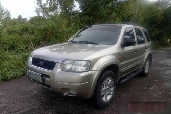 Well-maintained FORD ESCAPE XLT 2005 4x4 for sale