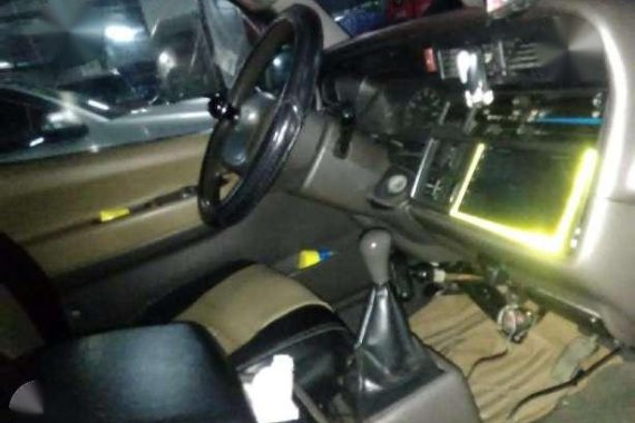 Very Fresh Toyota Hiace Super Grandia 2003 For Sale