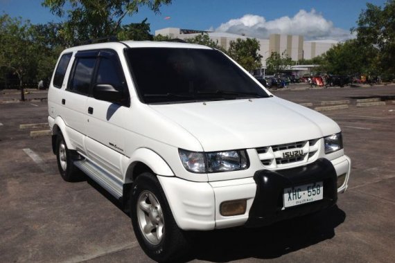 Isuzu Crosswind XUV 2002 FOR SALE