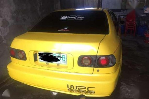 Honda Civic ESI 1995 MT Yellow Sedan For Sale 