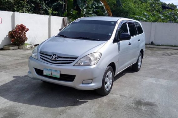 2011 Toyota Innova J for sale