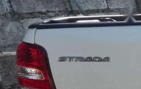 Almost Brand New Mitsubishi Strada GLX 2016 For Sale