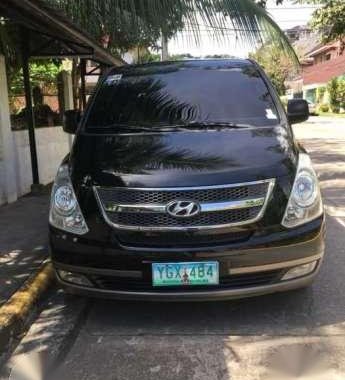 Hyundai Grand Starex Gold 2010 AT Black For Sale 