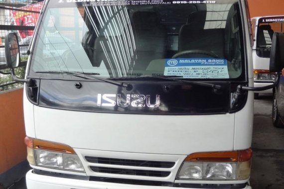 Selling 2013 Isuzu Elf Diesel Manual