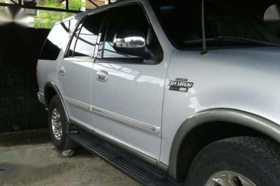 Well Kept Ford Expedition xlt AT1999 For Sale