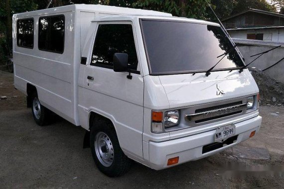 Mitsubishi L300 2016 white for sale