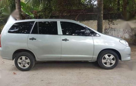 Very Well Maintained Toyota Innova E 2006 MT For Sale