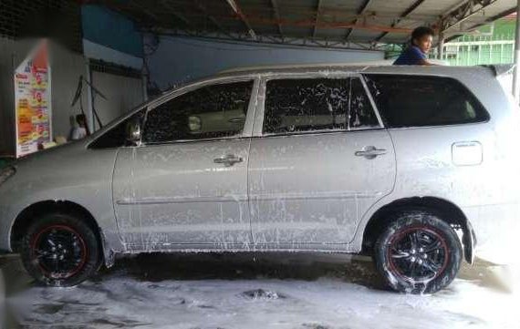 Fresh Toyota Innova J 2007 MT Silver For Sale 