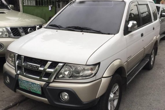 Well-maintained 2012 ISUZU Crosswind XUV A/T for sale