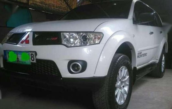 2012 Mitsubishi  Montero GLS-V AT White For Sale 