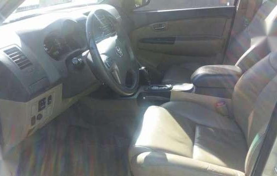 2012 Toyota Fortuner G gas FOR SALE