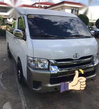 Toyota Hiace Grandia 2016 MT White Van For Sale 