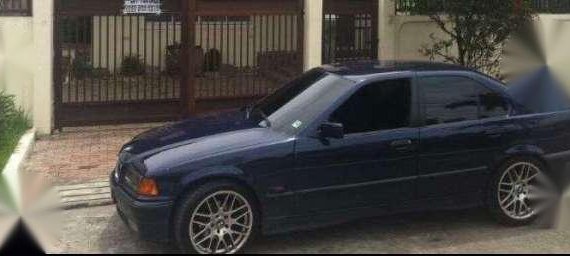 Fresh BMW 320i 1996 AT Blue Sedan For Sale 