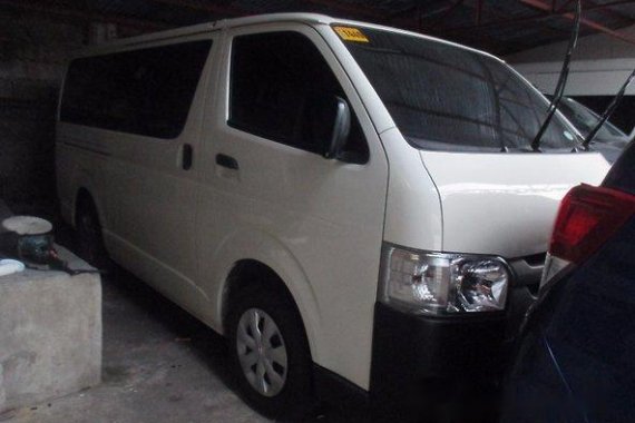 Good as new Toyota Hiace 2015 COMMUTER M/T for sale in Metro Manila