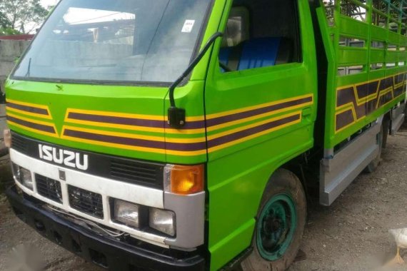Isuzu Elf Truck 12ft 4BC2 MT Green For Sale 