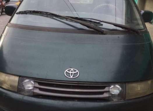 Toyota Lucida 2004 Van MT Green For Sale 