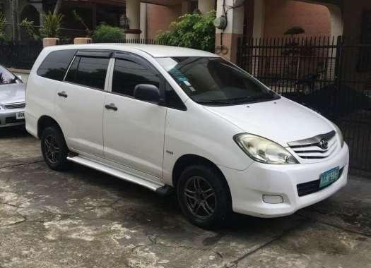 Toyota Innova 2009 2.0J for sale