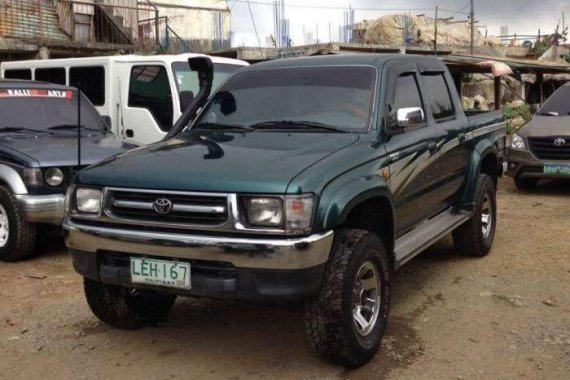 Sr 5 Toyota Hilux 2001 for sale