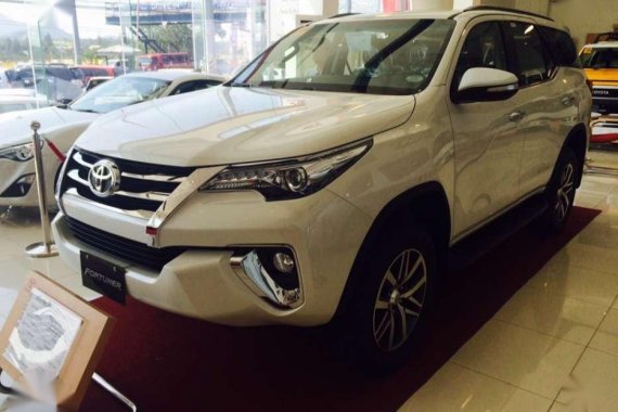 125K Lowest DP 2018 Toyota Fortuner 4x2V DSL AT White Pearl Lowest DP