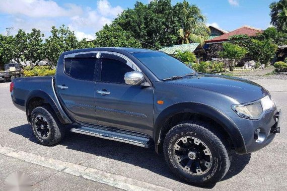 Mitsubishi Strada 4X4 like new for sale