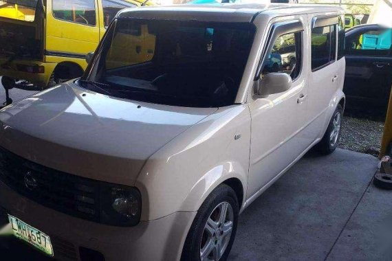 Well kept Nissan Cube 3 for sale