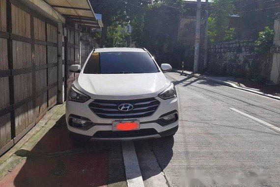 Well-kept Hyundai Santa Fe 2016 for sale in Metro Manila