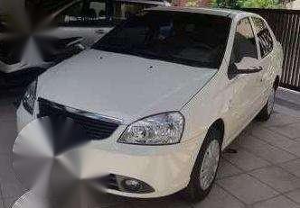 Tata Indigo DLE 2015 MT White Sedan For Sale 