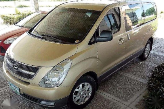 2009 Hyundai GRAND STAREX VGT AT Golden For Sale 