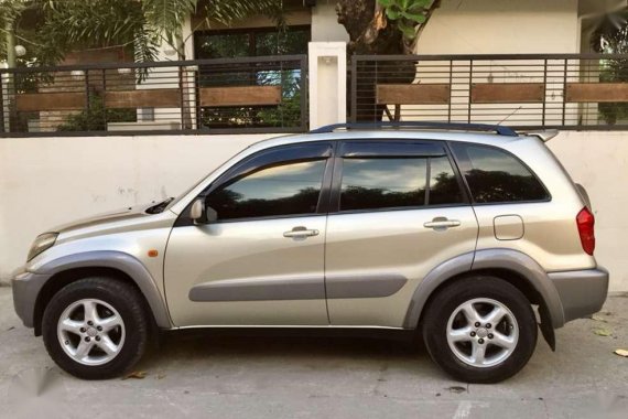 Toyota Rav4 2002 Top of the Line Well Maintained for sale