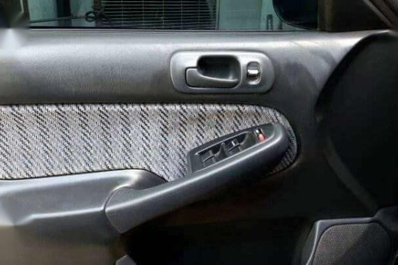 For sale Honda Civic Vti SiR body 1999 model. 