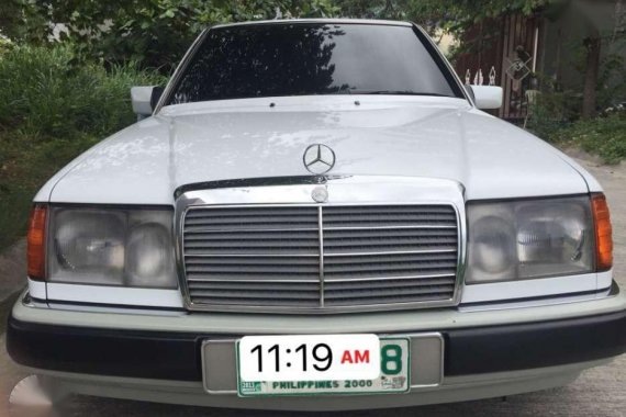 92’ Mercedes-Benz W124 260e for sale