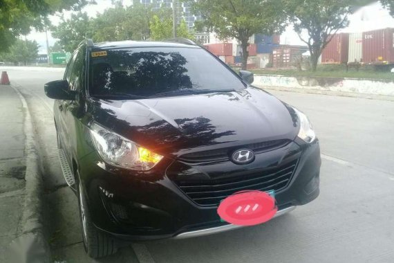 Hyundai Tucson 2013 AT Black SUV For Sale 