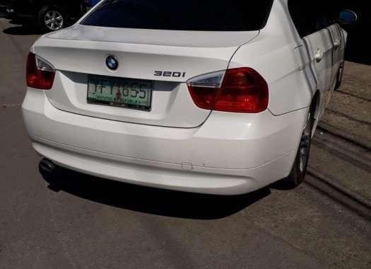 BMW series 320i white for sale