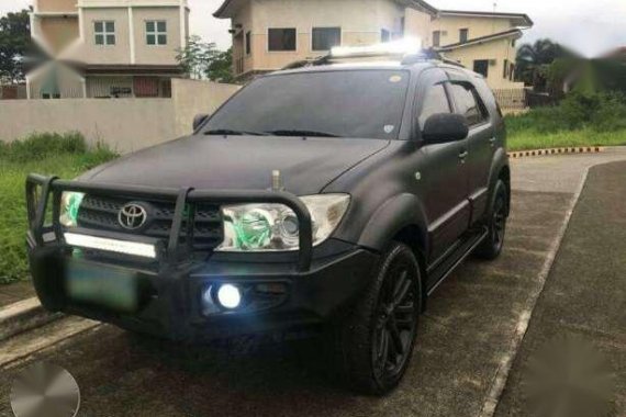 Toyota Fortuner 2007 AT Black SUV For Sale 