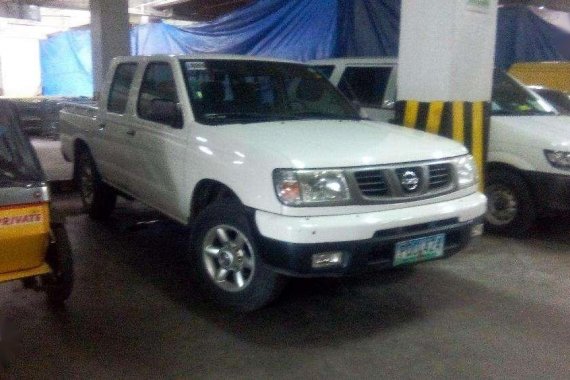 2010 Nissan Frontier bravado 2.7 for sale