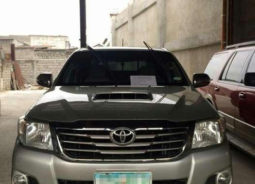 For sale Suzuki Vitara 1996 model and Toyota Hilux 4x4 matic